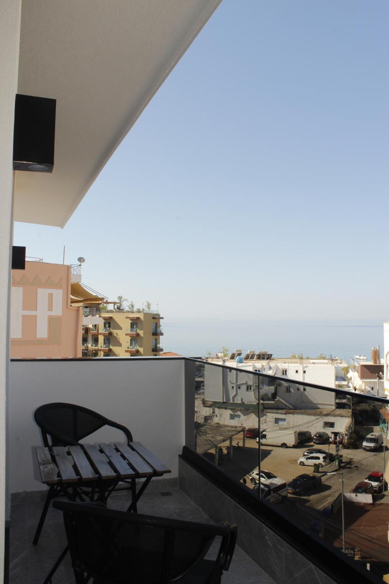 Vironas 3* Himare
