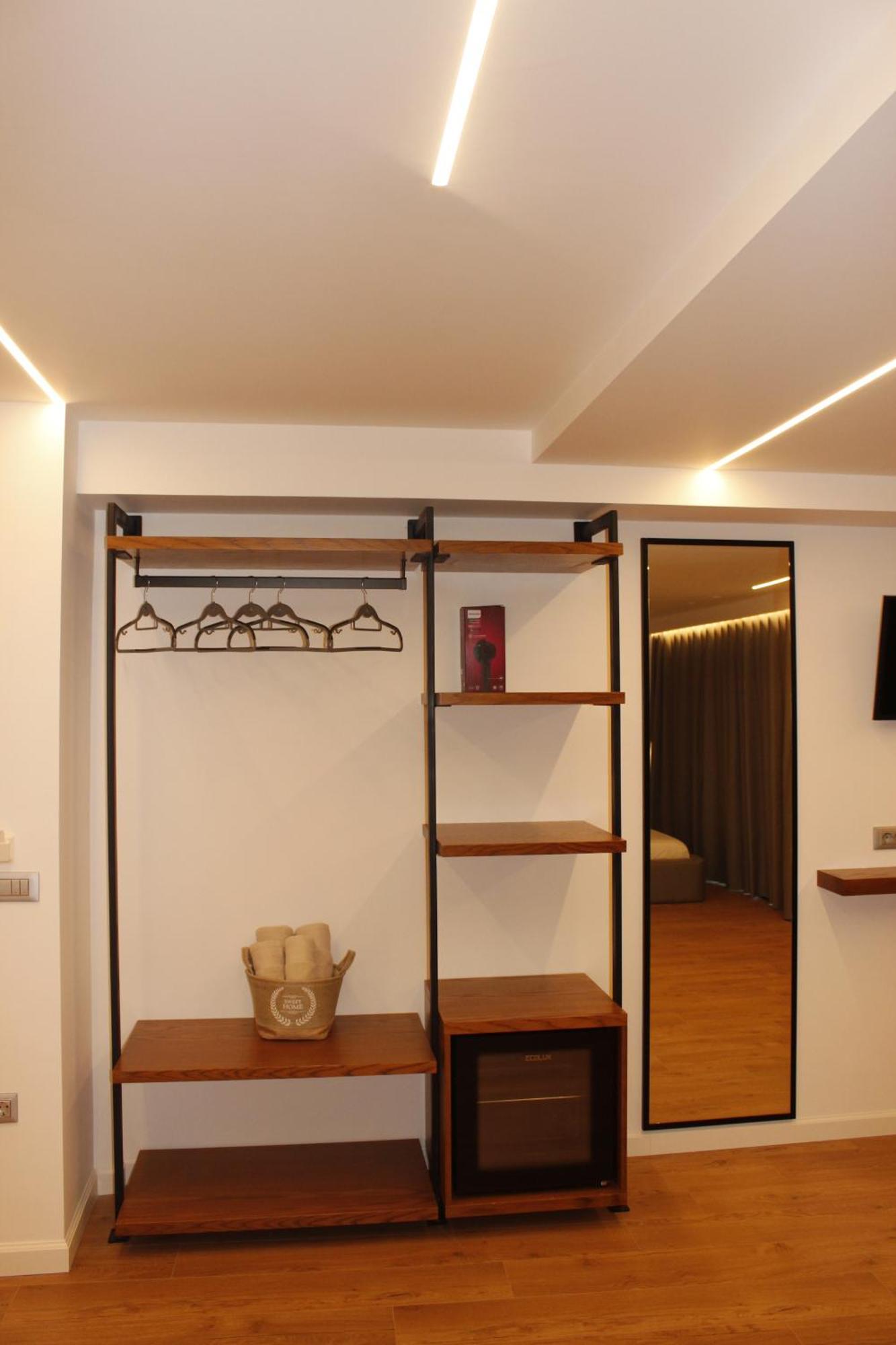 Hotell Vironas 3*