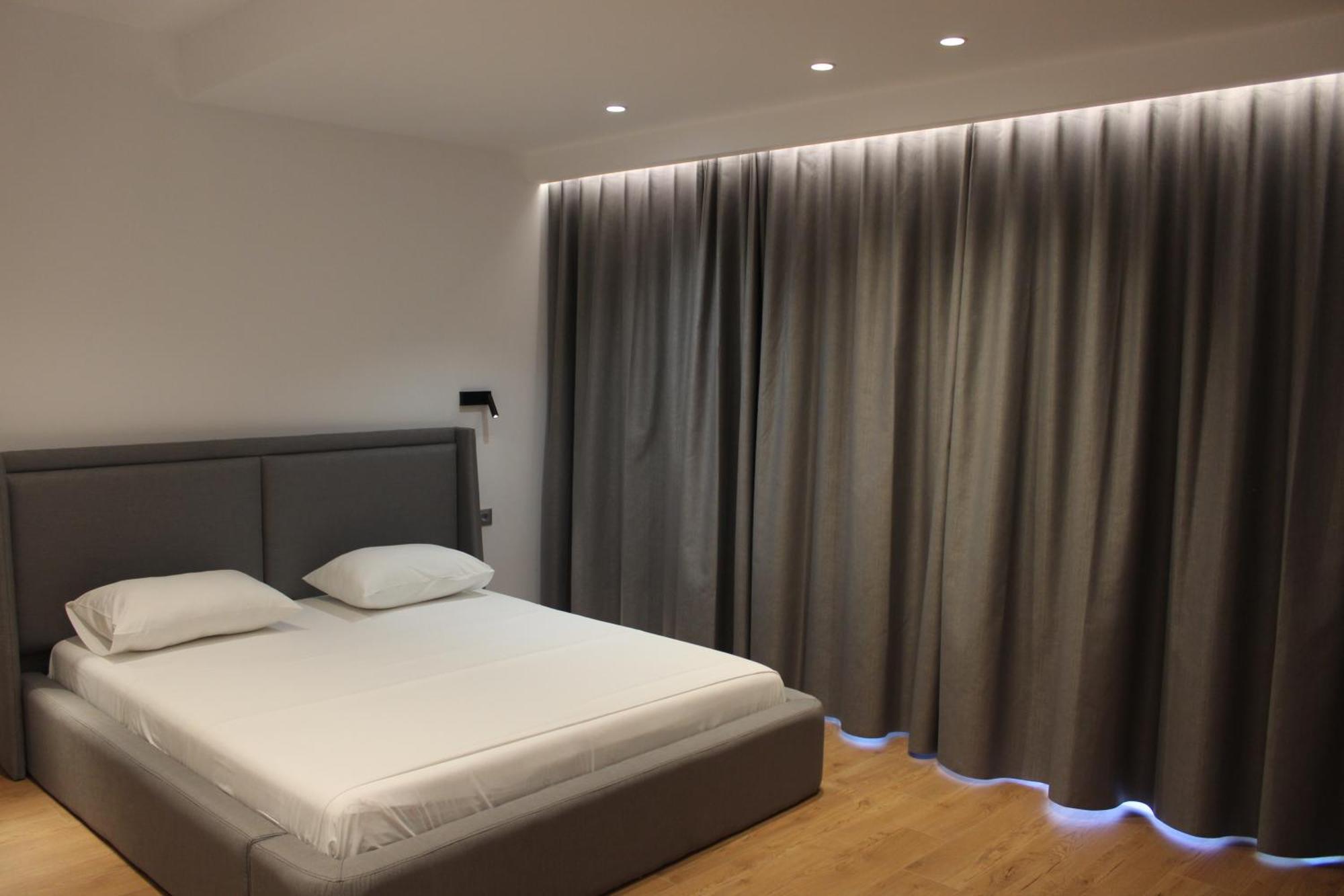 Vironas Hotell Himare
